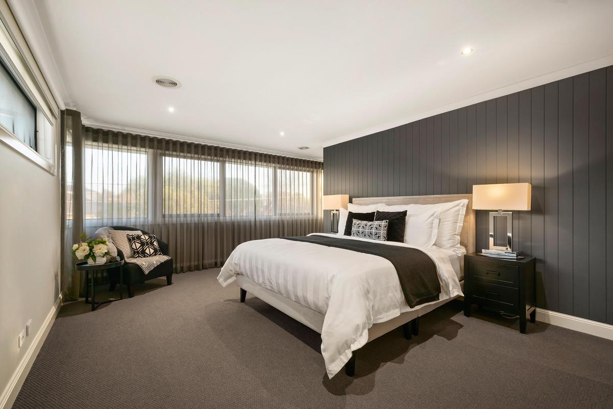 Blackburn North main bedroom